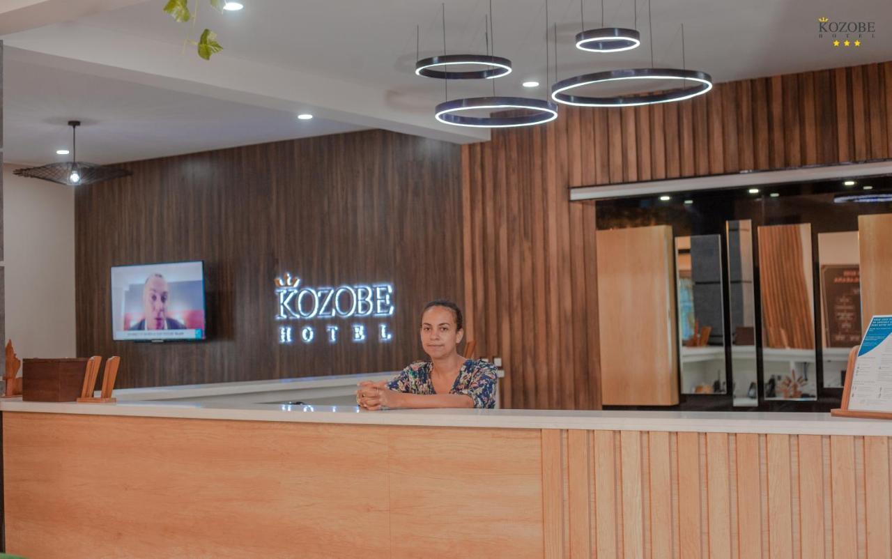 Kozobe Hotel Ambilobe Exterior foto
